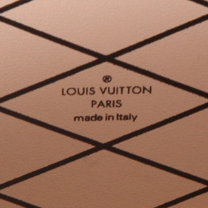 Louis Vuitton  Boîte chapeau shoulder bag  in brown natural leather - Detail D2
