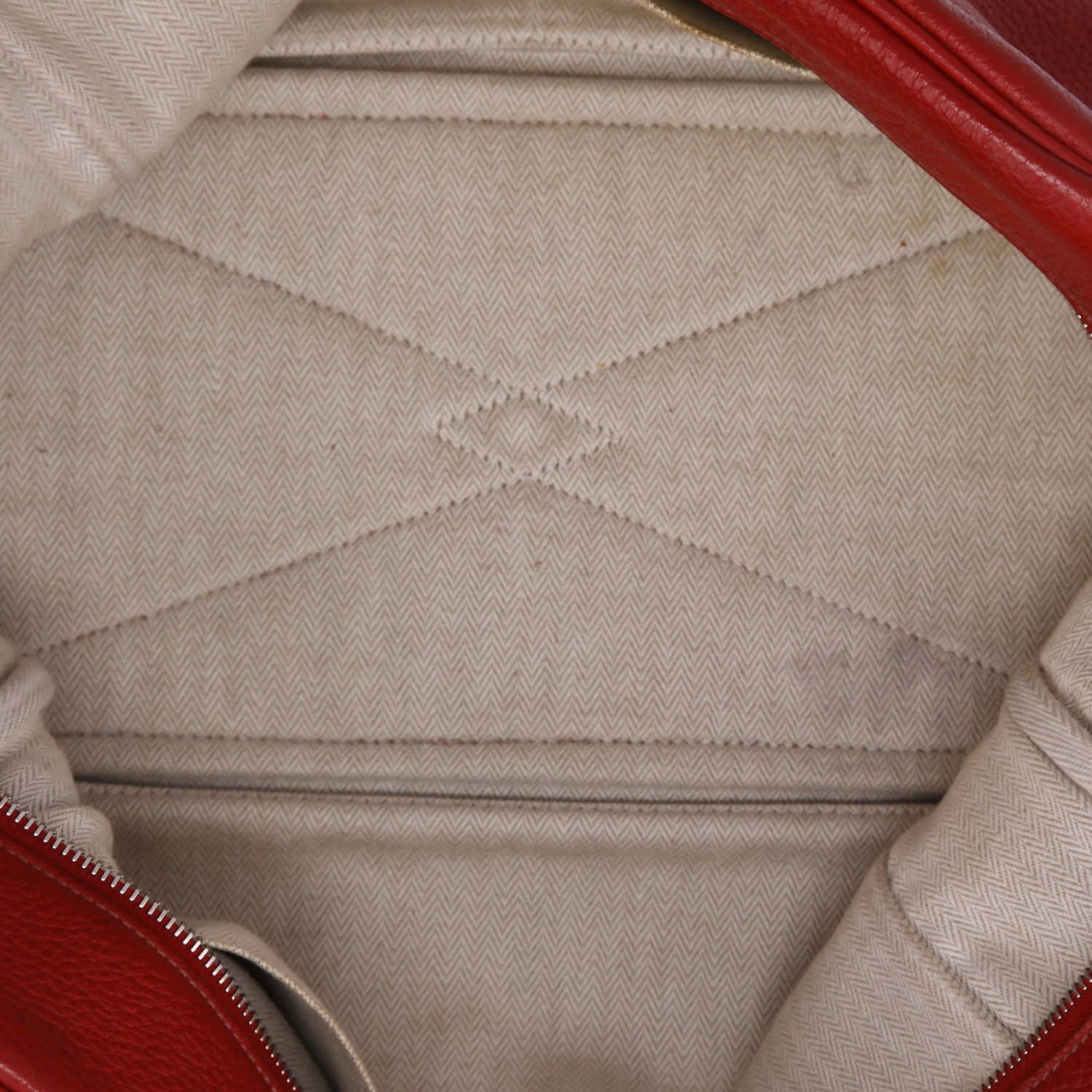Sac à main Hermès  Victoria en cuir togo rouge - Detail D3