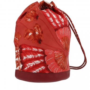 Mochila Hermès  Soie Cool en seda roja y cuero rojo
