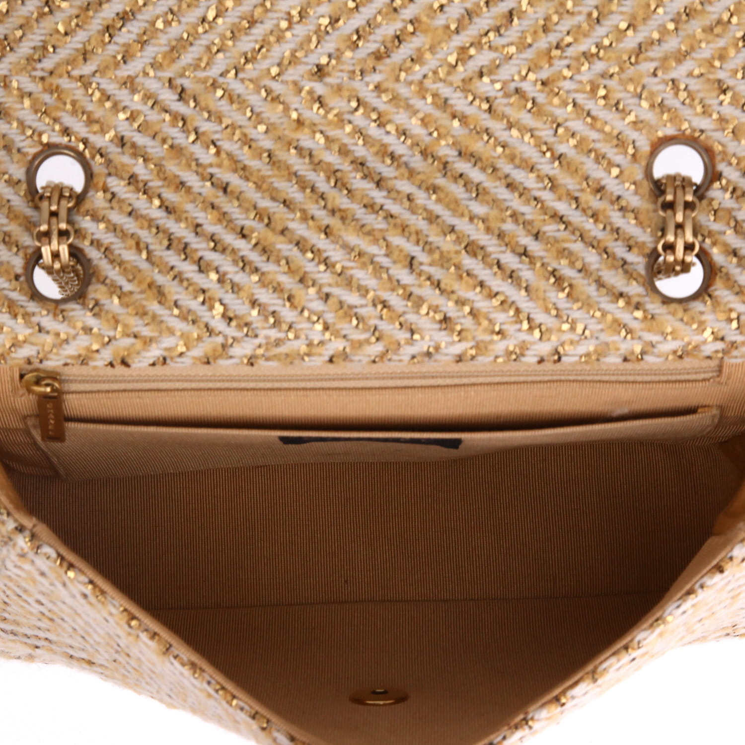 Chanel  Timeless Classic handbag  in beige and gold whool - Detail D3
