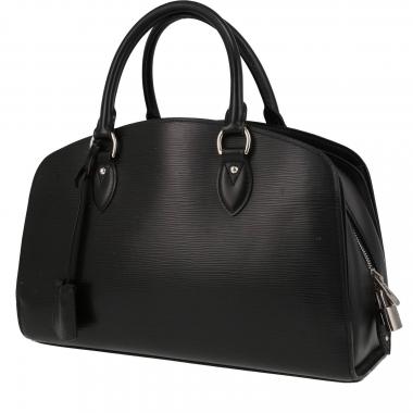 Louis Vuitton Bagatelle GM Red Epi Leather Shoulder Bag For Sale