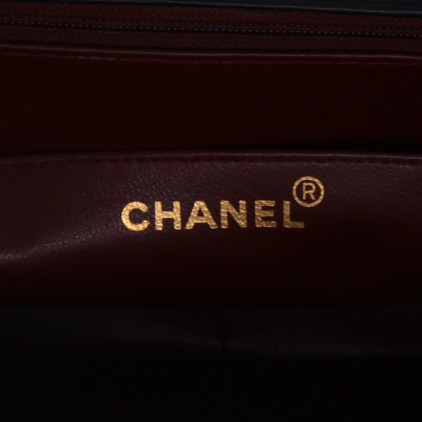 Borsa a tracolla Chanel  Timeless Maxi Jumbo in pelle trapuntata nera - Detail D2