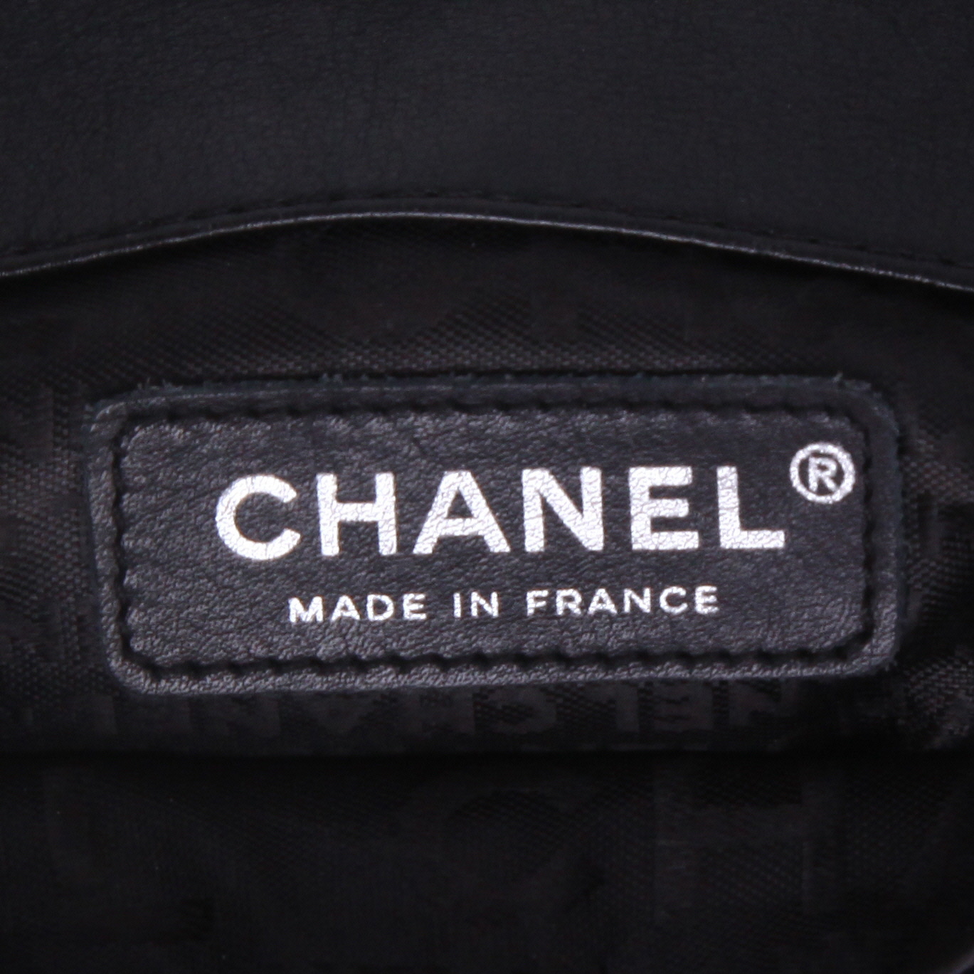 Chanel  Mini Timeless shoulder bag  in black satin - Detail D2