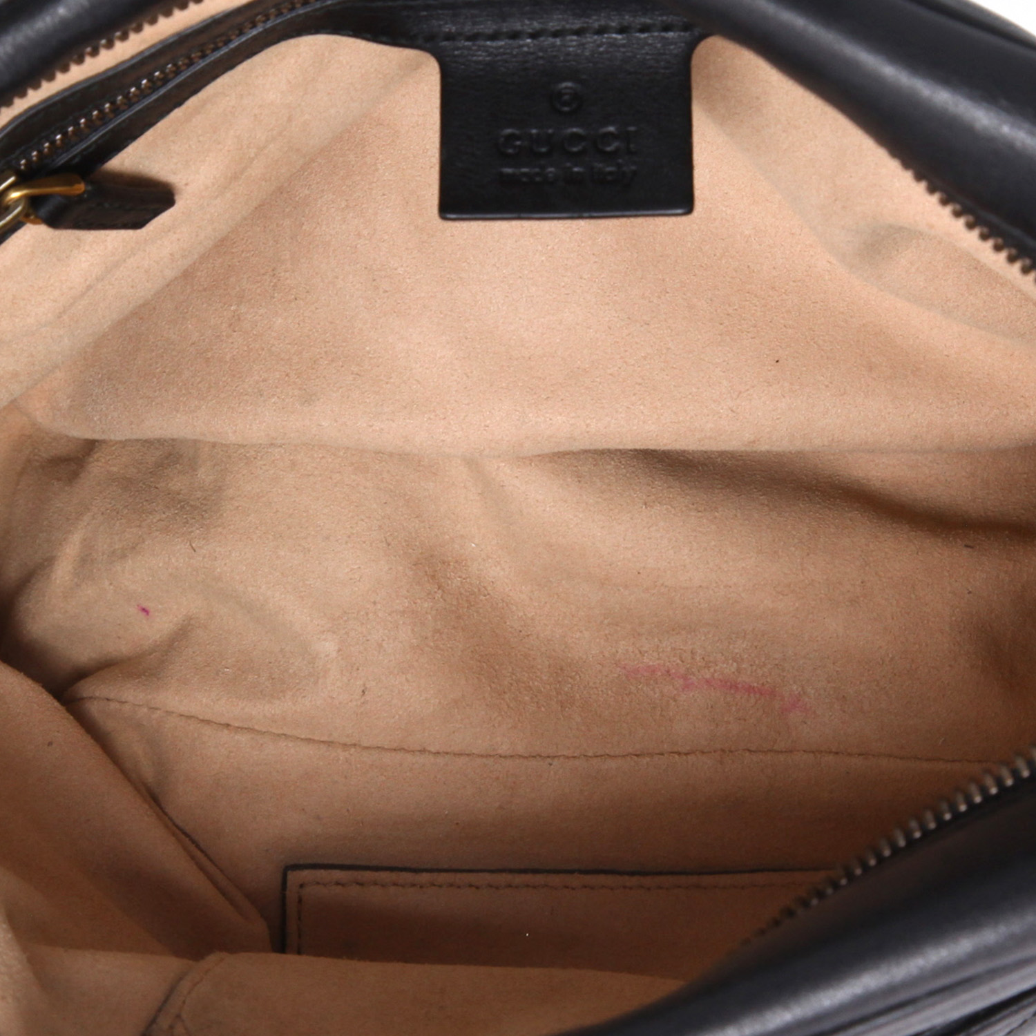 Sac bandoulière Gucci  GG Marmont Camera en cuir matelassé noir - Detail D3