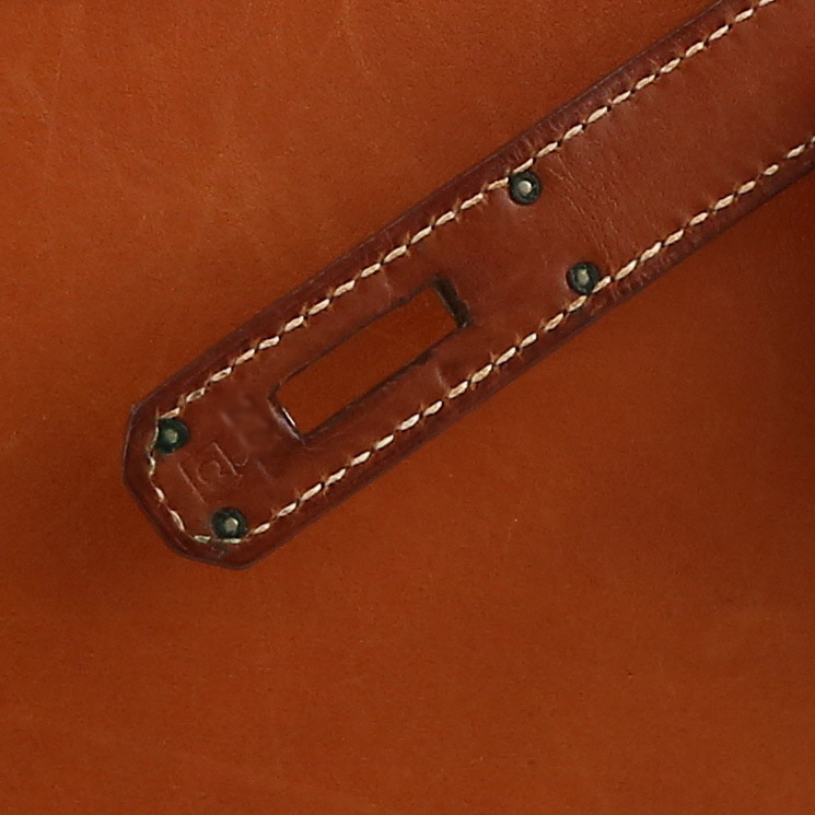 Sac à main Hermès  Kelly 32 cm en cuir Barénia gold - Detail D4