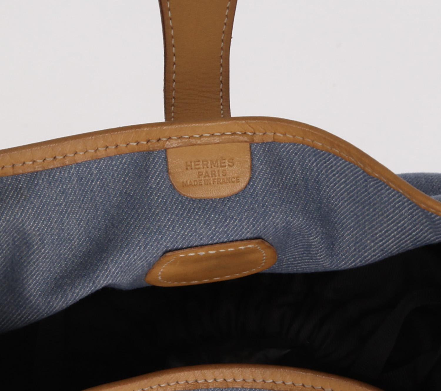 Bolso bandolera Hermès  Evelyne en lona denim y cuero natural - Detail D2