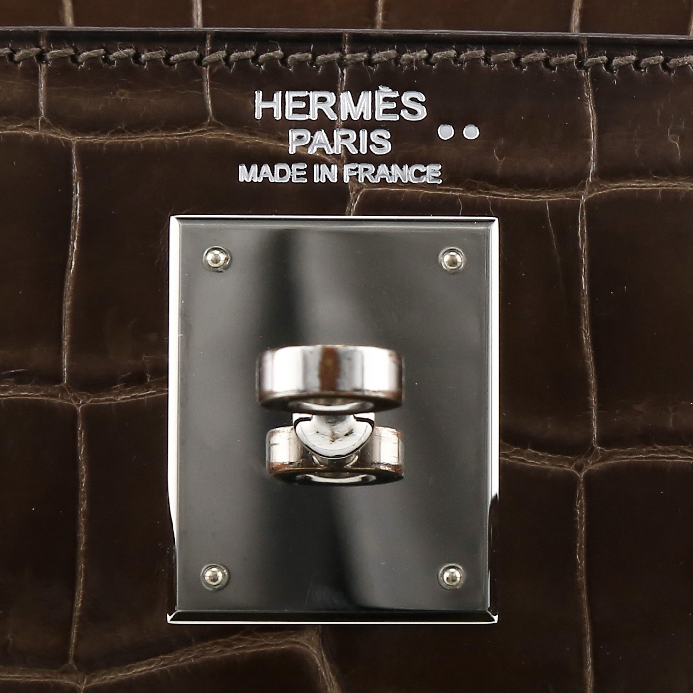 Hermès  Kelly 32 cm handbag  in Gris Éléphant niloticus crocodile - Detail D2