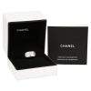 Sortija Chanel Coco Crush modelo grande de oro blanco y diamantes - Detail D2 thumbnail