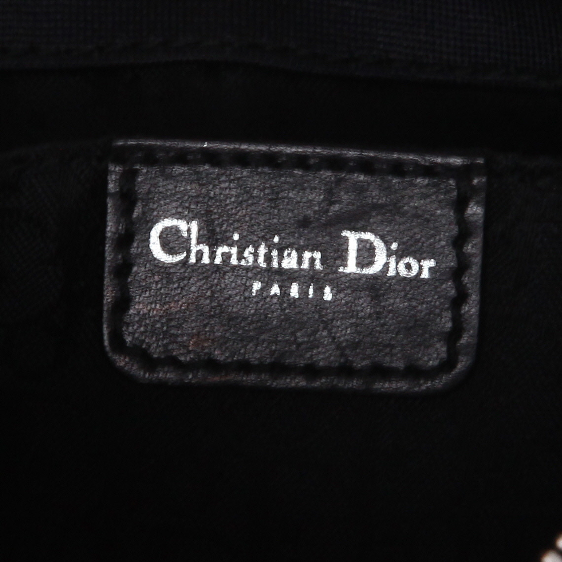 Sac à main Dior   en toile noire et cuir noir - Detail D2
