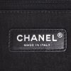 Sac à main Chanel  Timeless en toile noire et blanche - Detail D3 thumbnail