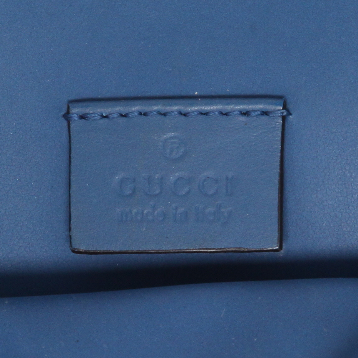Gucci  Dionysus bag worn on the shoulder or carried in the hand  in blue suede  and blue leather - Detail D2
