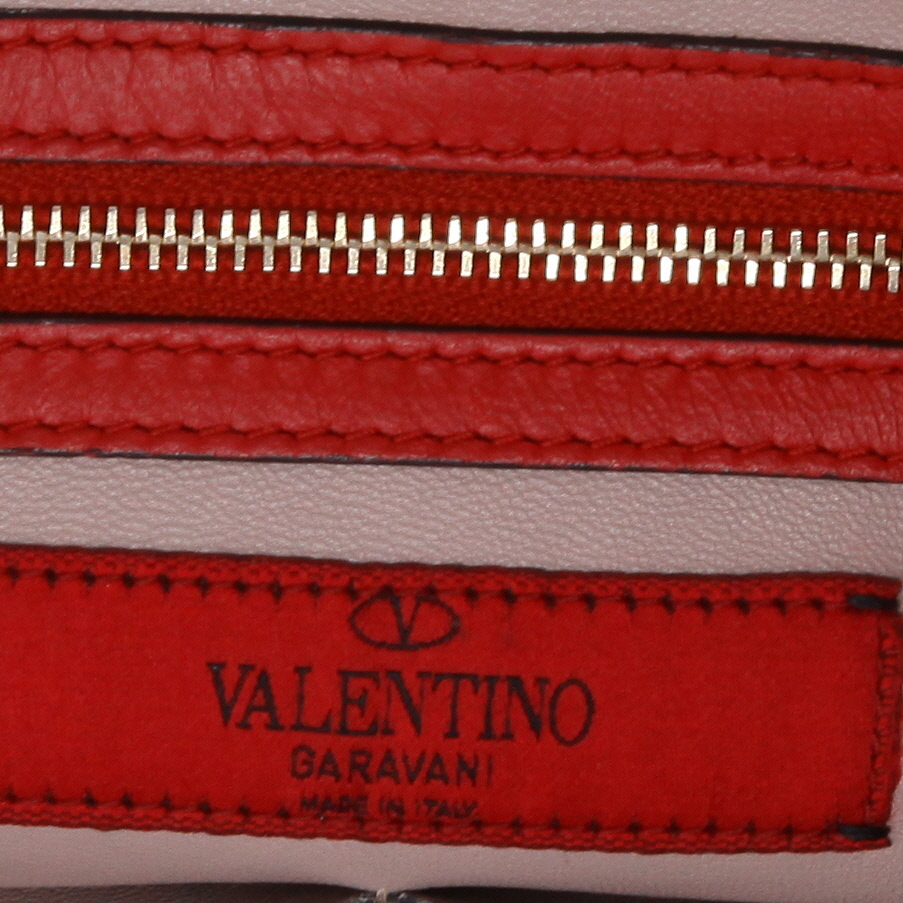 Shopping bag Valentino Garavani  Rockstud in pelle rossa - Detail D2