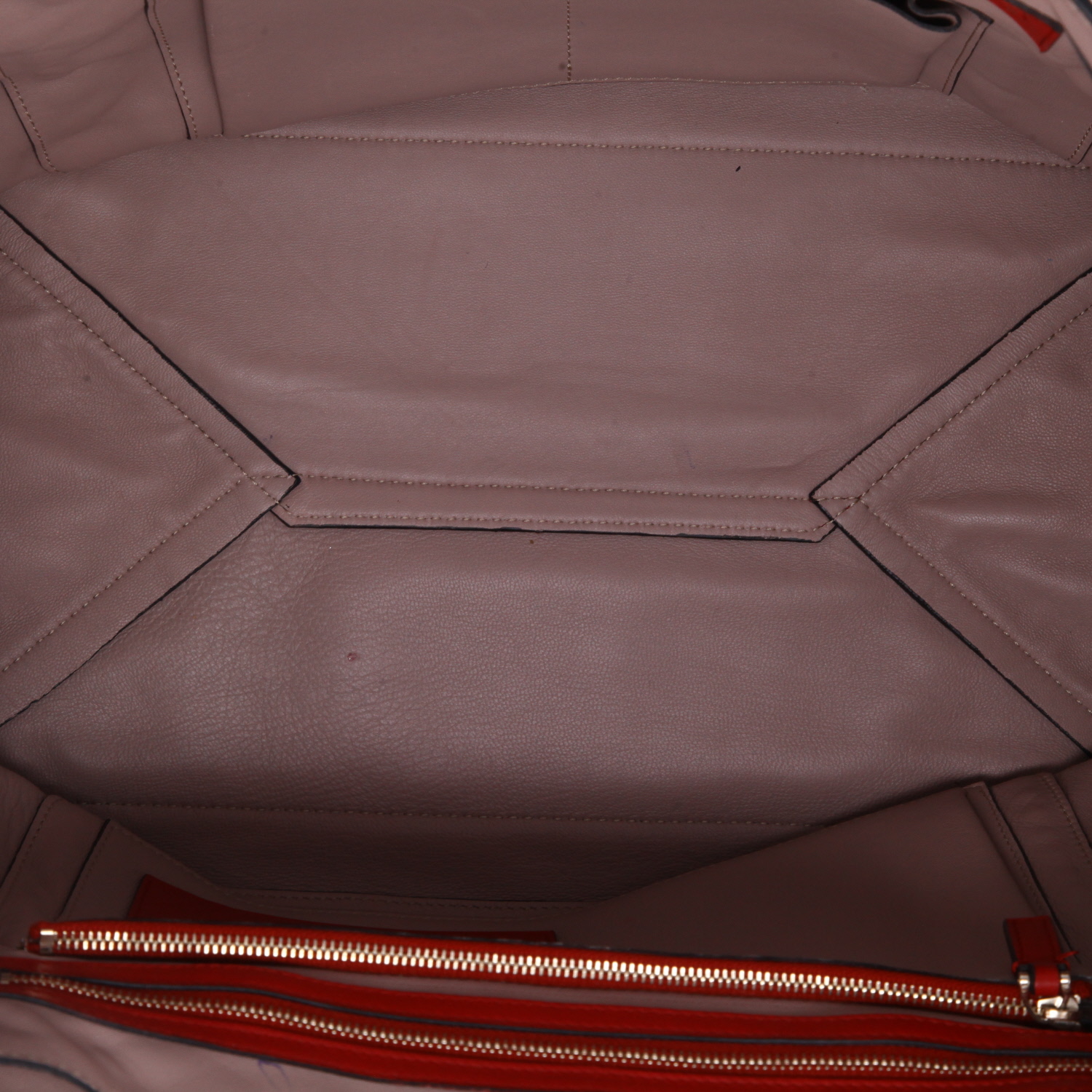 Sac cabas Valentino Garavani  Rockstud en cuir rouge - Detail D3