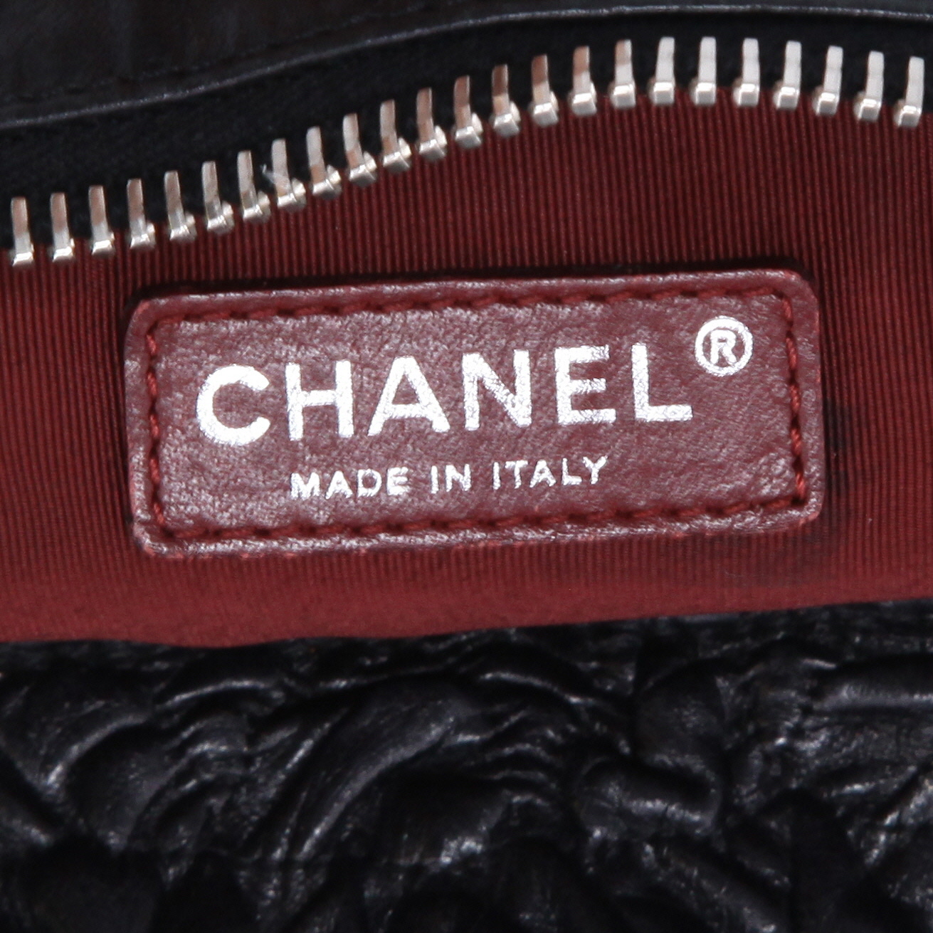 Sac cabas Chanel   en cuir matelassé noir - Detail D2
