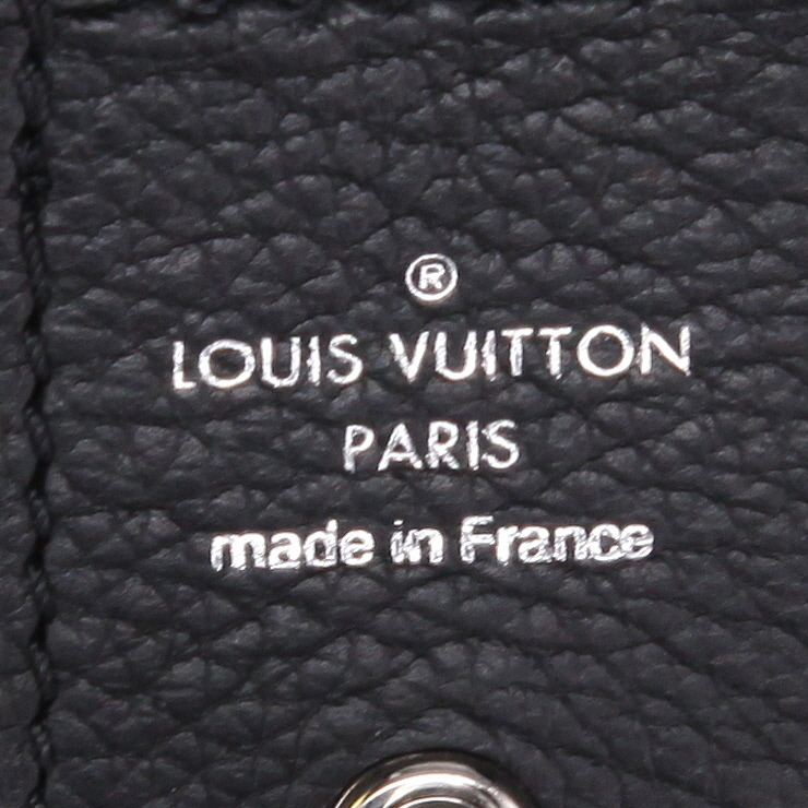 Borsa Louis Vuitton  Lockme in pelle martellata nera - Detail D2