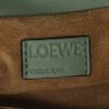 Bolso bandolera Loewe  Flamenco Knot  en cuero verde - Detail D2 thumbnail