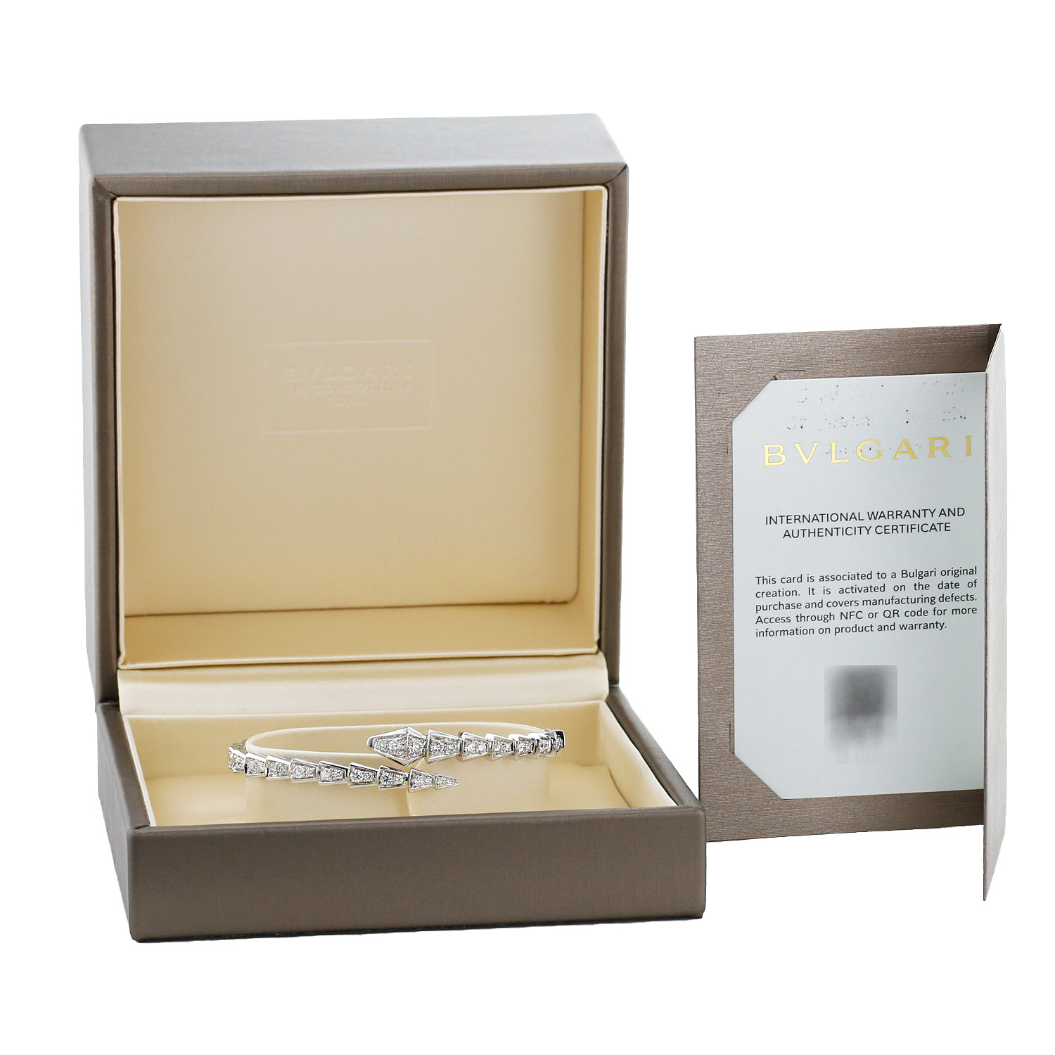 Hald-rigid Bulgari Serpenti Viper bracelet in white gold and diamonds