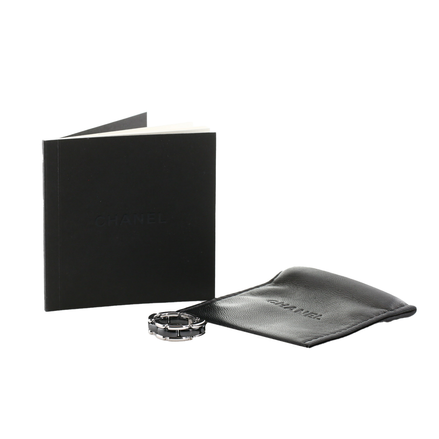 Flexible Chanel Ultra medium model ring in white gold and ceramic - Detail D2