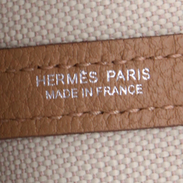 Sac cabas Hermès   en toile Gris-Béton et cuir taurillon clémence Biscuit - Detail D2