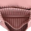 Louis Vuitton  Metis shoulder bag  in pink empreinte monogram leather - Detail D3 thumbnail