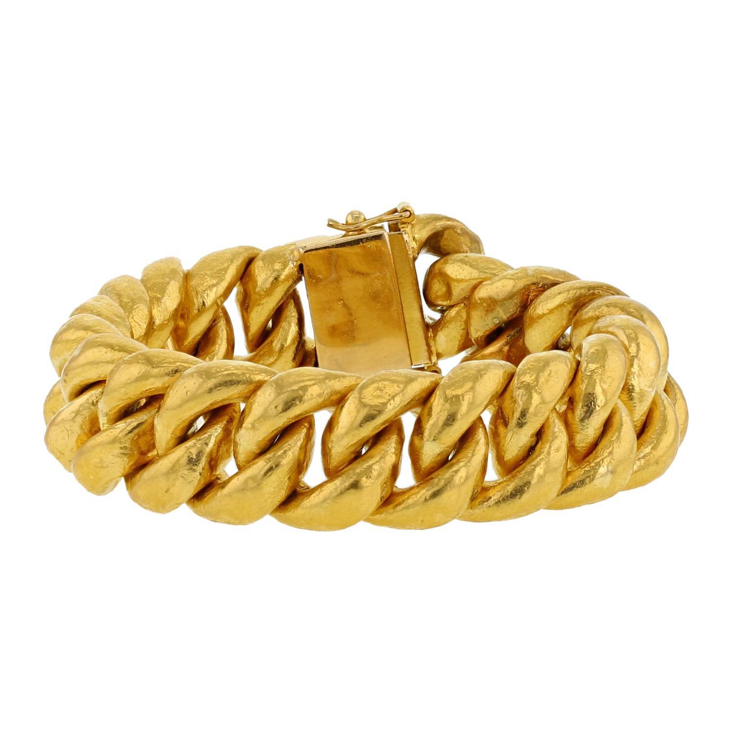 Brazalete Vintage  de oro amarillo de 22 quilates