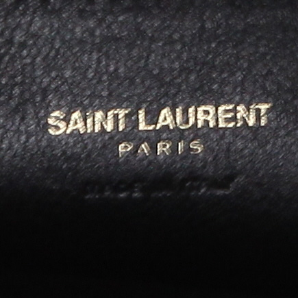 Sac à main Saint Laurent  Chyc en cuir matelassé chevrons noir - Detail D2