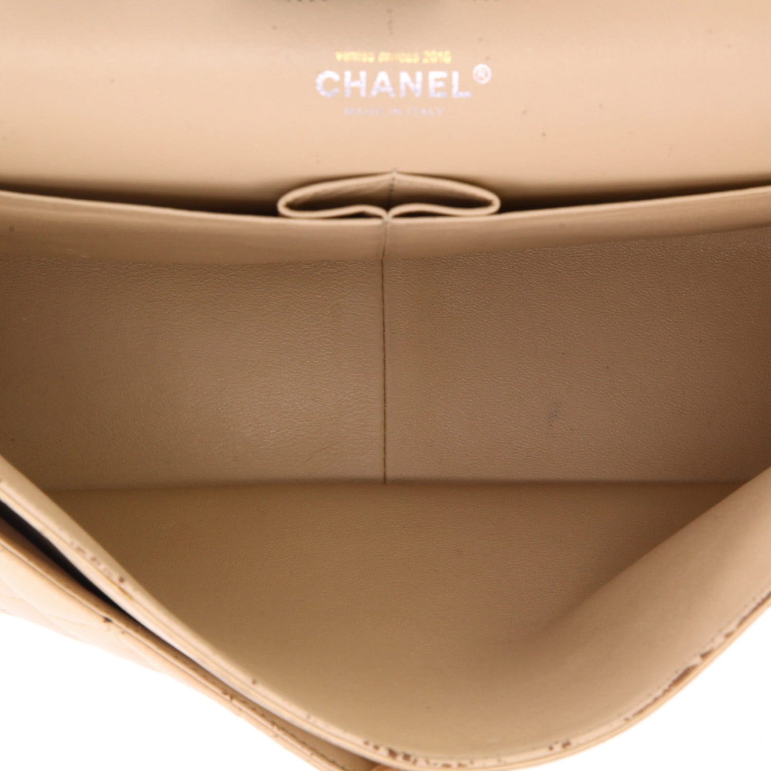 Sac bandoulière Chanel  Timeless Jumbo en cuir matelassé beige - Detail D3