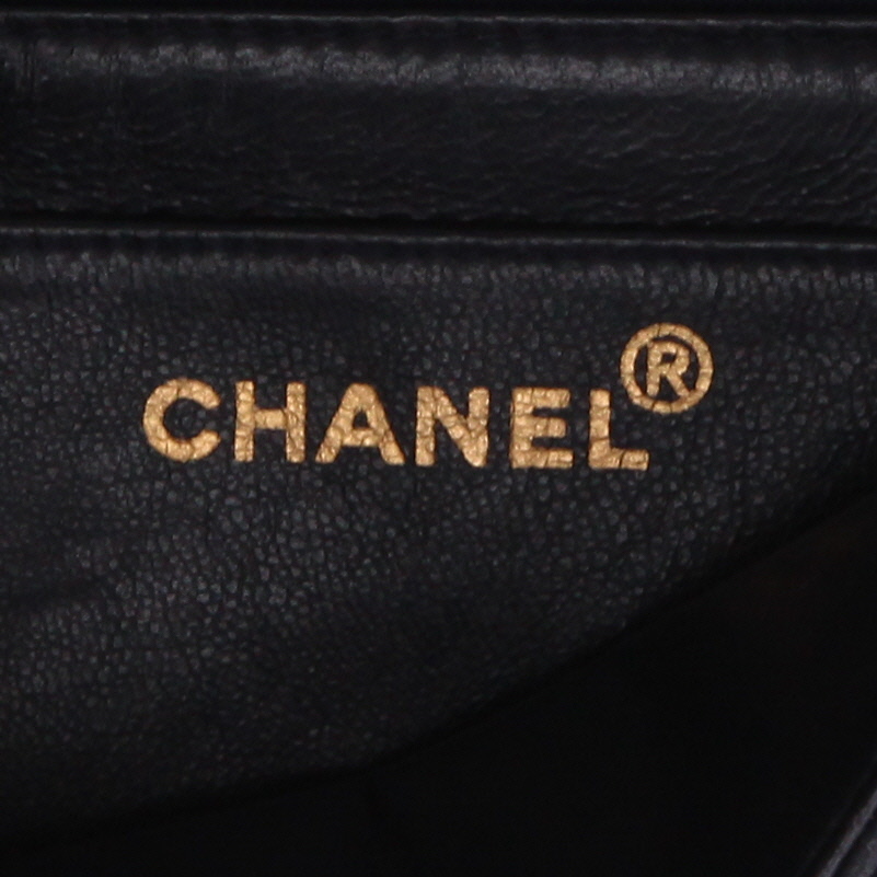 Borsa Chanel  Timeless modello piccolo  in pelle trapuntata blu - Detail D2