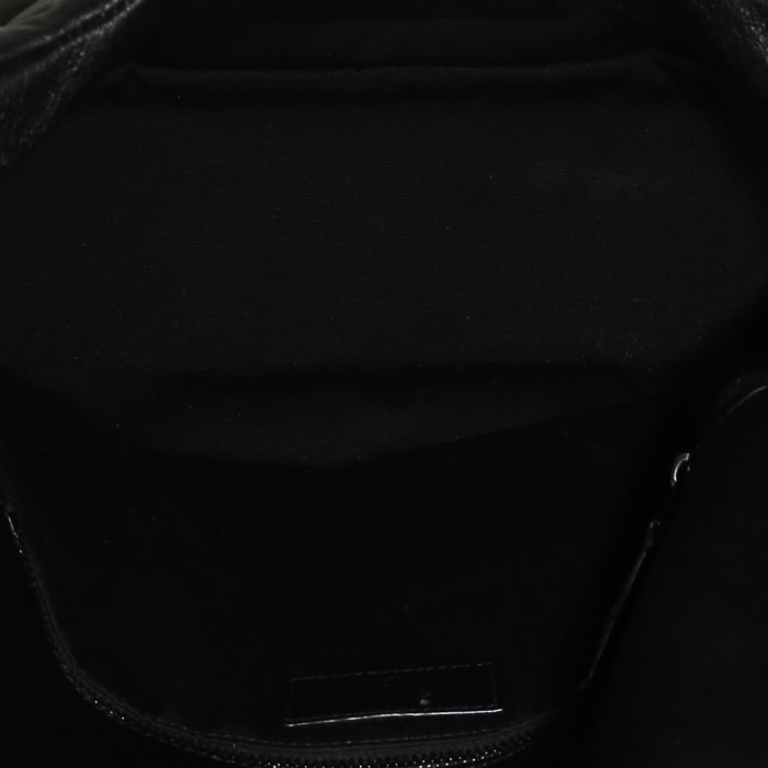 Sac bandoulière Saint Laurent  Loulou Puffer en cuir matelassé noir - Detail D3