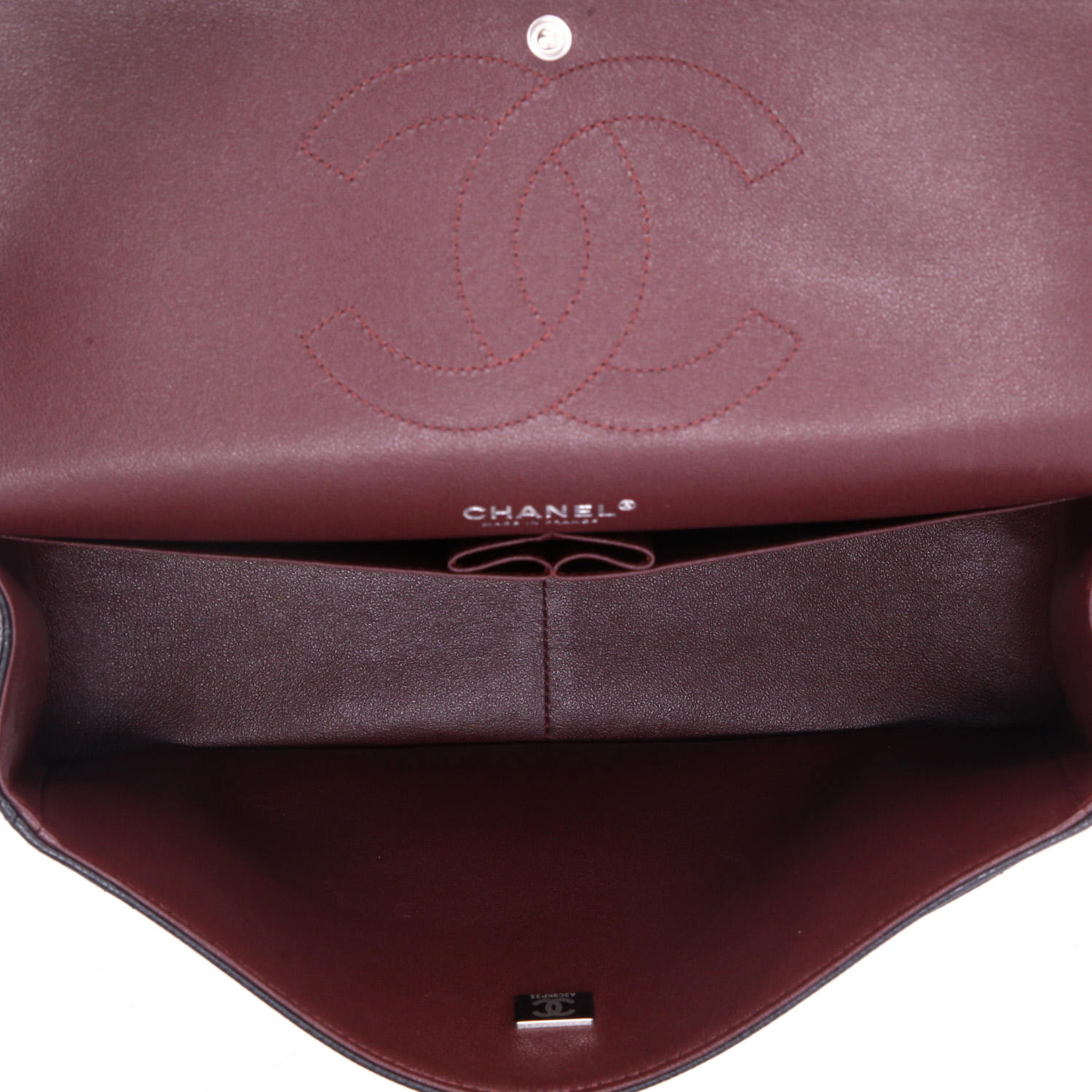 Bolso de mano Chanel  Timeless Jumbo en cuero granulado acolchado negro - Detail D3