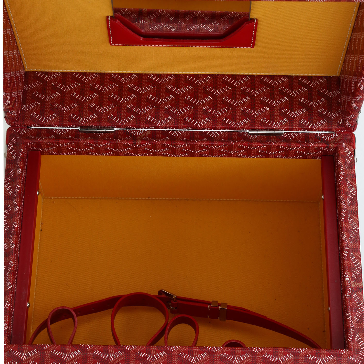 Goyard  Vanity Sardaigne in red Goyard canvas  and red leather - Detail D3