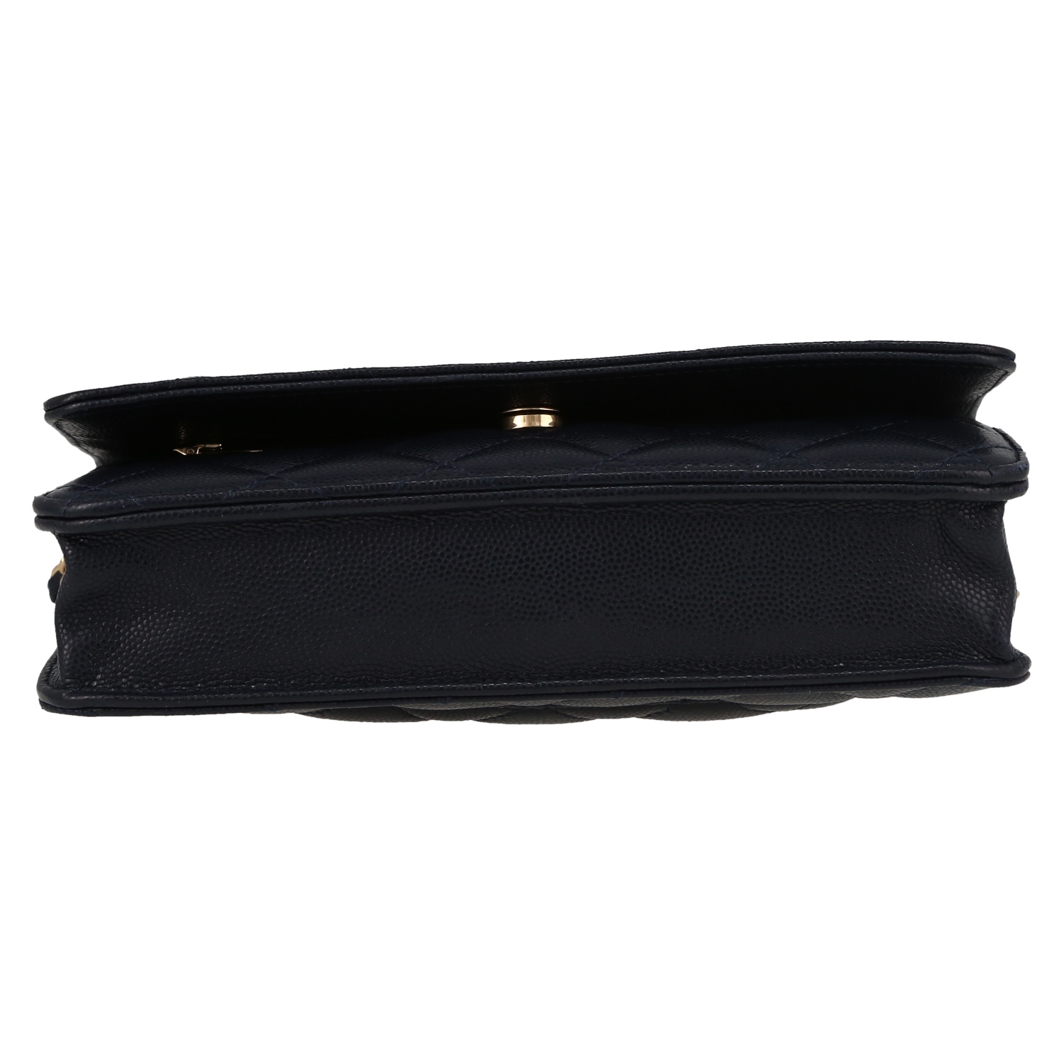 Sac bandoulière Chanel  Wallet on Chain en cuir grainé matelassé bleu-marine - Detail D1