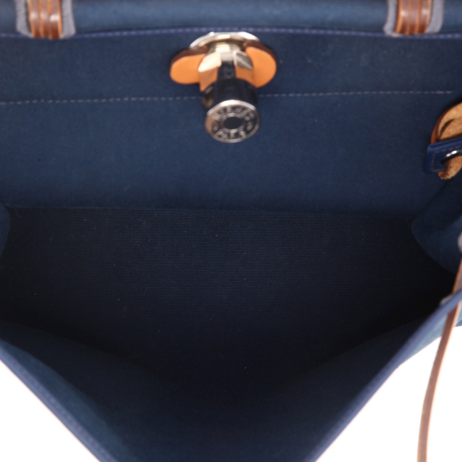 Borsa da spalla o a mano Hermès  Herbag in tela blu e pelle naturale - Detail D3