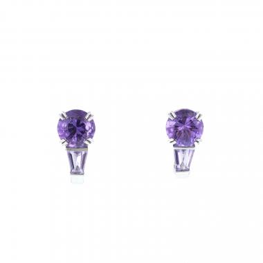 Paire de boucles d'oreilles Mauboussin Extrêmement Libre et Sensuel en or blanc et améthystes