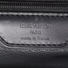 Bolso de mano Louis Vuitton  Sac Plat en cuero Epi negro - Detail D2 thumbnail