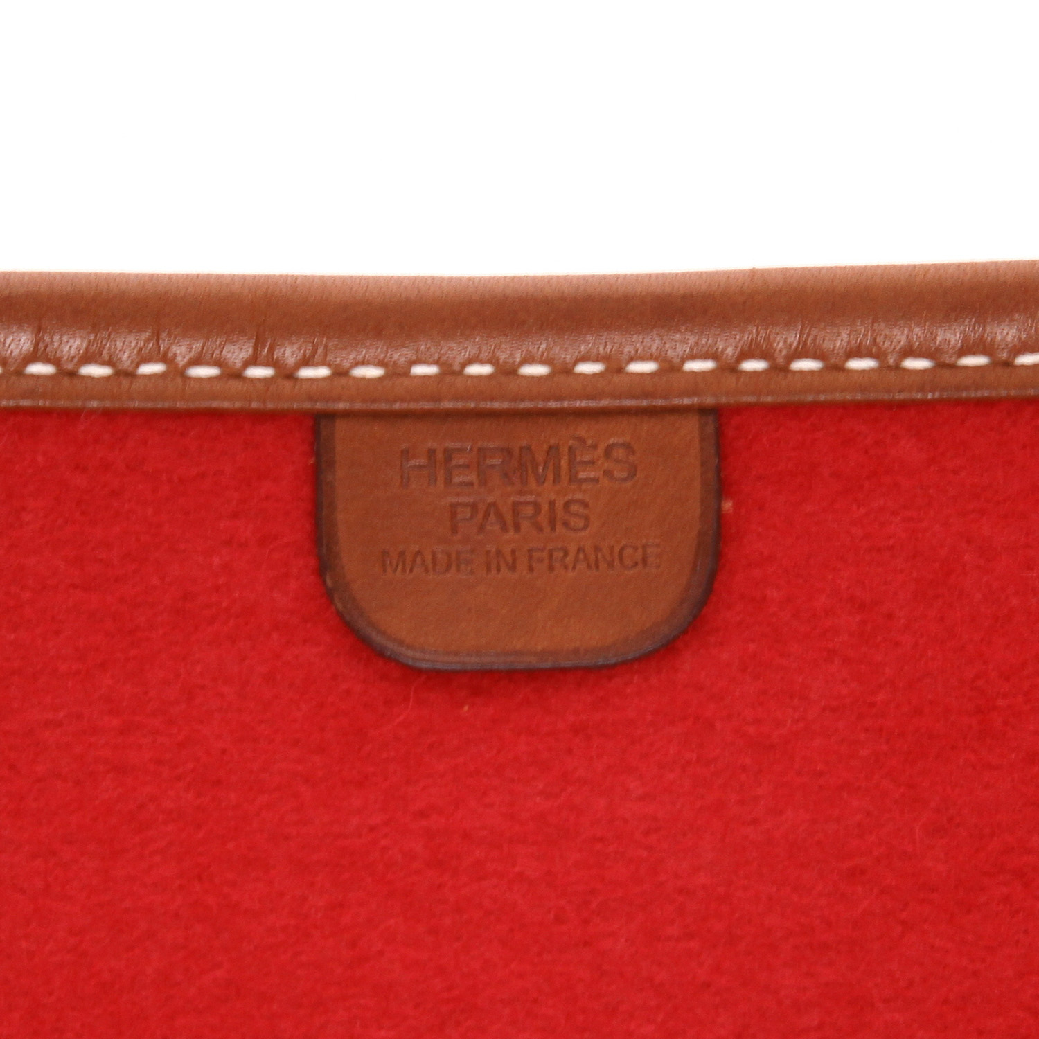 Hermès  Evelyne shoulder bag  in red felt  and gold leather - Detail D2