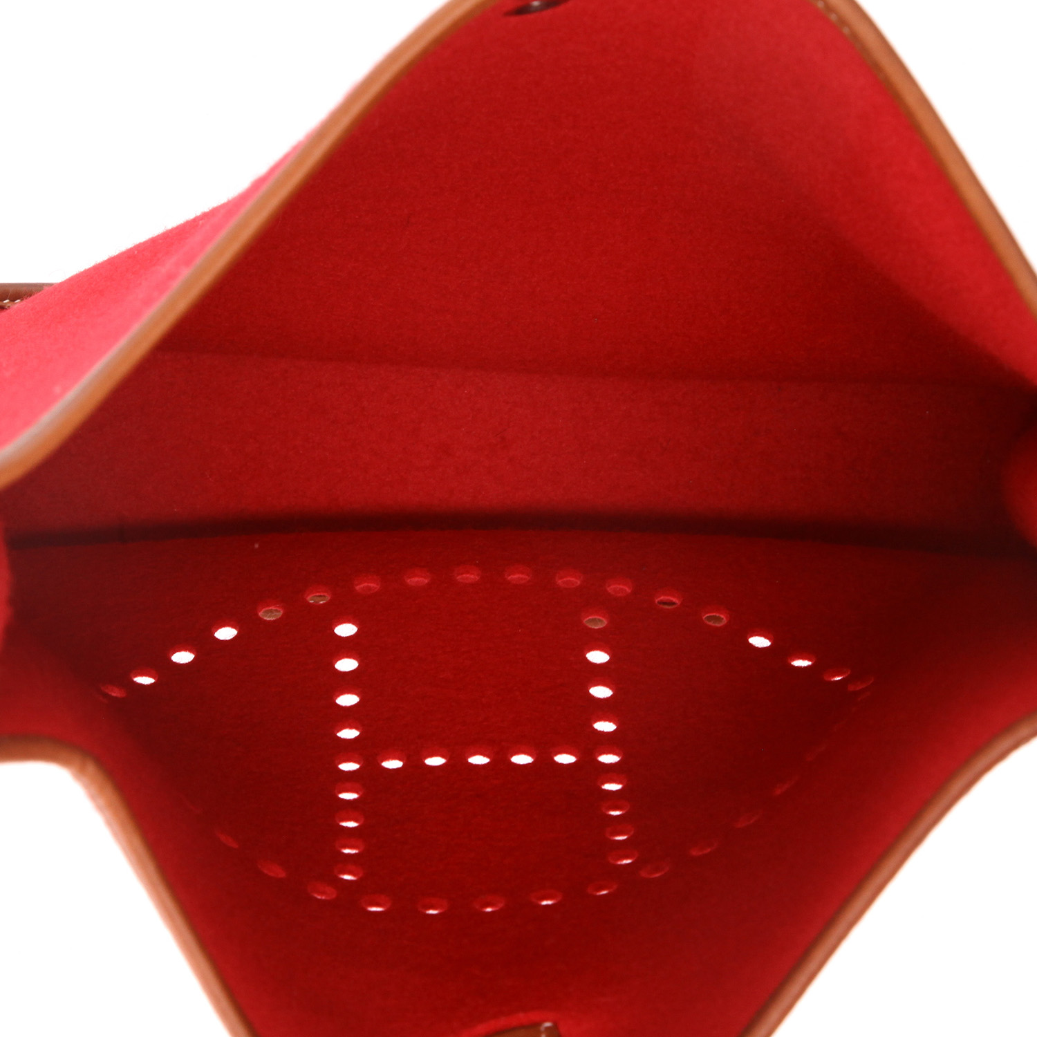 Sac bandoulière Hermès  Evelyne en feutrine rouge et cuir gold - Detail D3