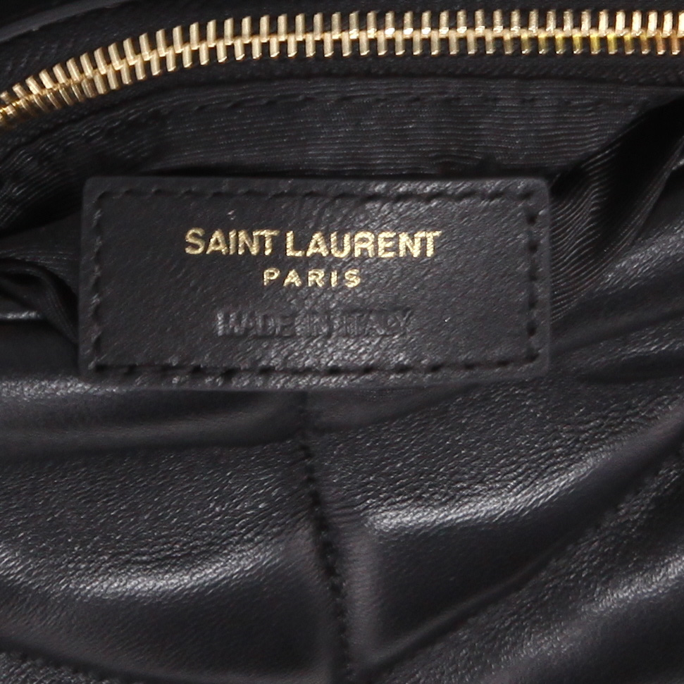 Saint Laurent  Puffer small model  shoulder bag  in black quilted leather - Detail D2