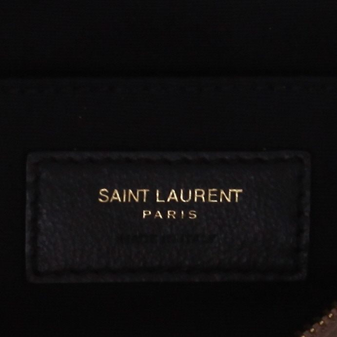 Bolso bandolera Saint Laurent  Lou Sac Caméra en cuero acolchado beige - Detail D2