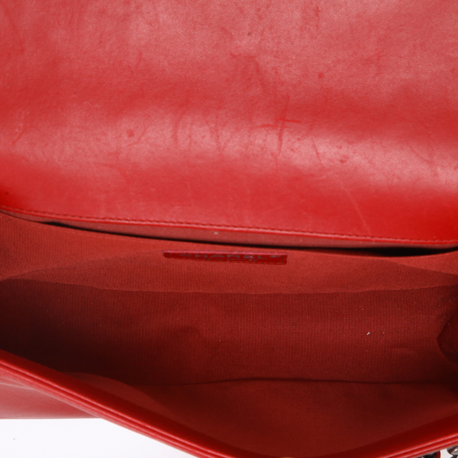 Sac bandoulière Chanel  Boy en cuir rouge - Detail D3