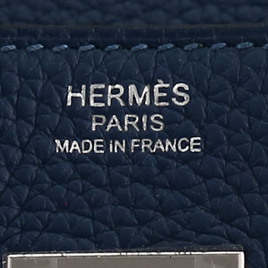 Bolso de mano Hermès  Birkin 30 cm en cuero togo azul - Detail D2