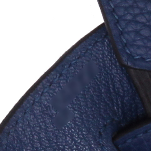 Bolso de mano Hermès  Birkin 30 cm en cuero togo azul - Detail D4