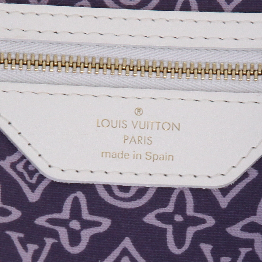 Louis Vuitton  Tahitienne shopping bag  in purple monogram canvas  and white leather - Detail D2