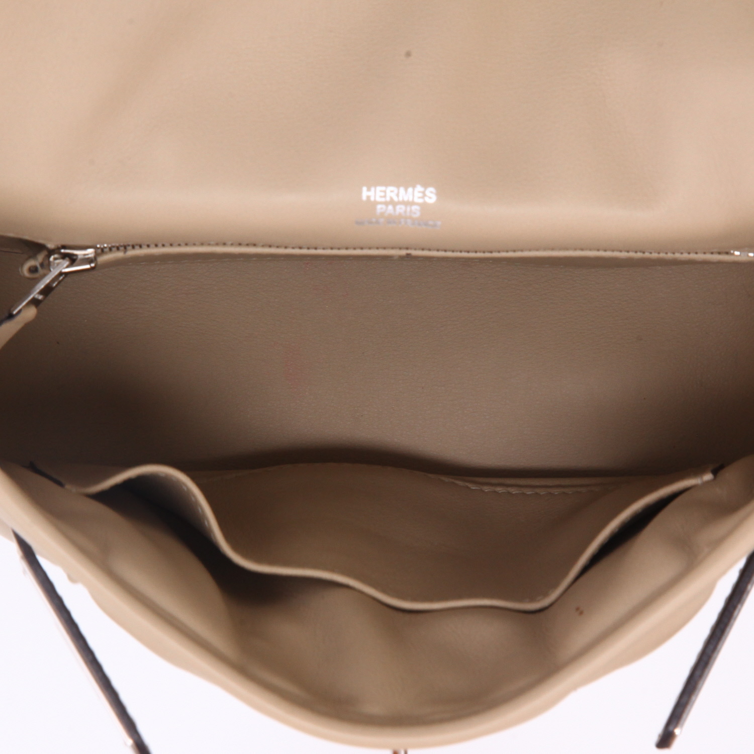 Borsa a tracolla Hermès  Berline modello piccolo  in pelle Swift beige - Detail D3