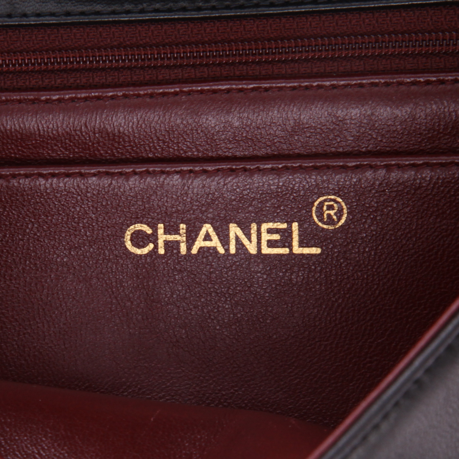 Borsa Chanel  Timeless Classic modello medio  in pelle nera - Detail D2