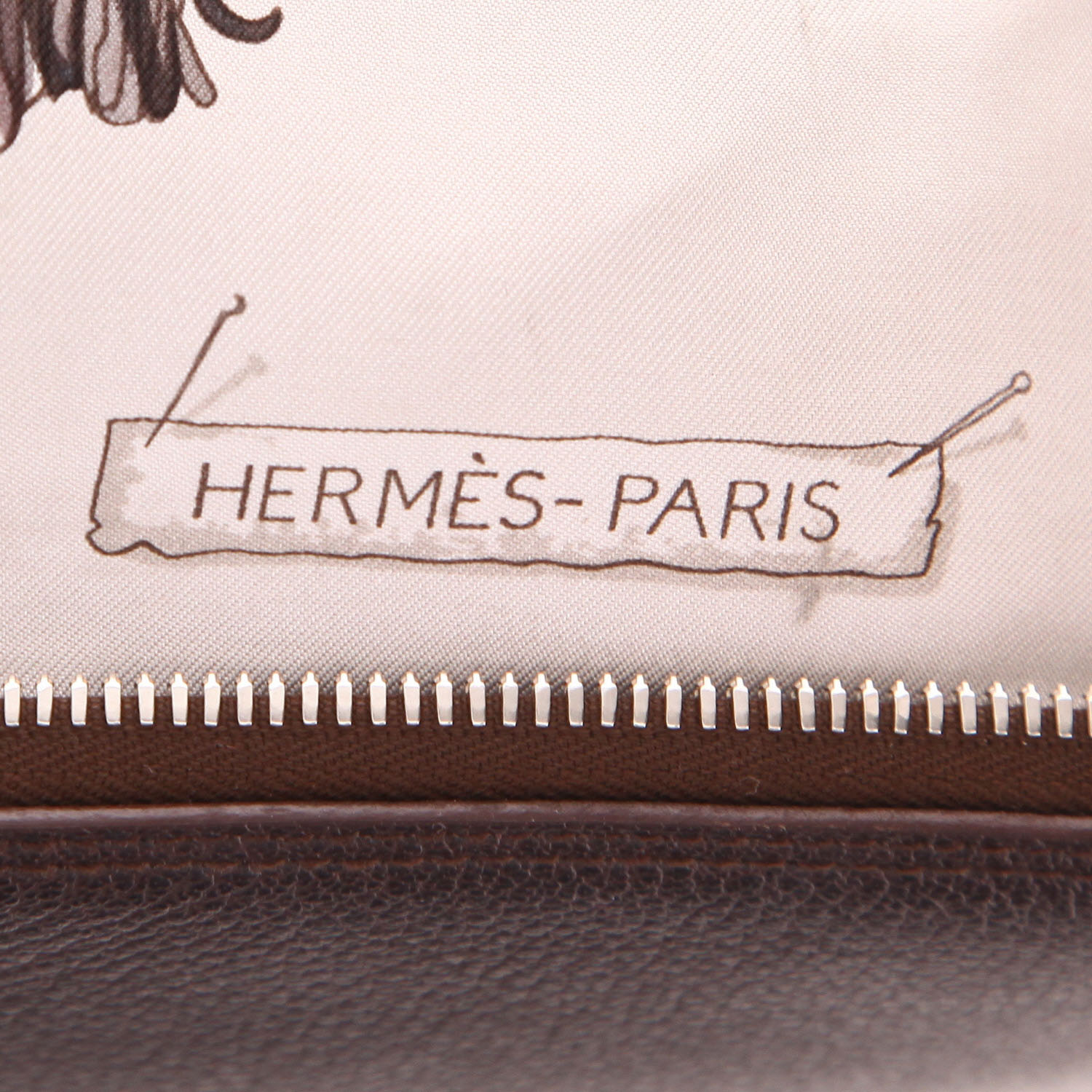 Bolso Cabás Hermès  Silky Pop - Shop Bag en lona estampada beige y marrón y cuero togo marrón - Detail D2