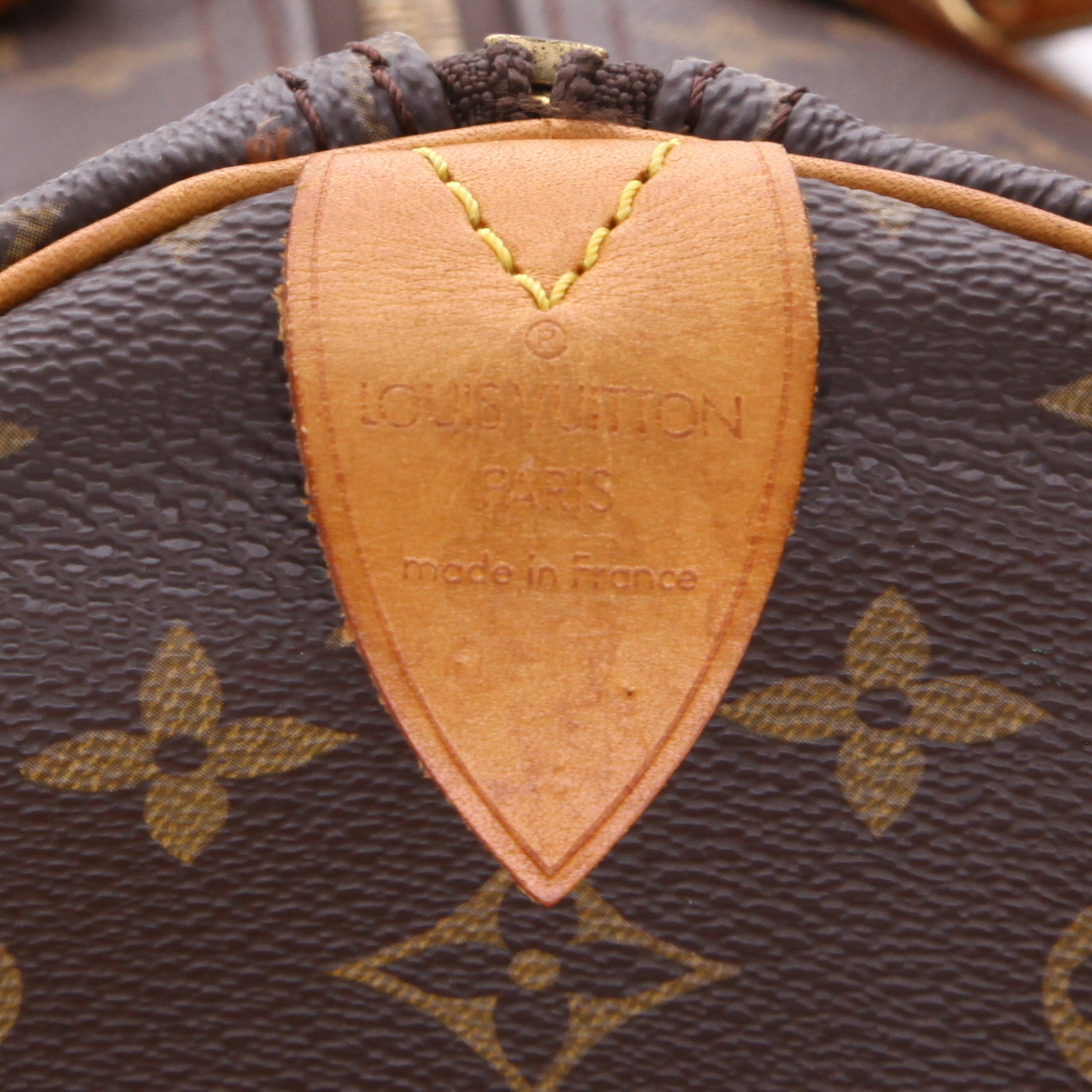 Bolsa de viaje Louis Vuitton  Keepall 55 en lona Monogram marrón y cuero natural - Detail D2