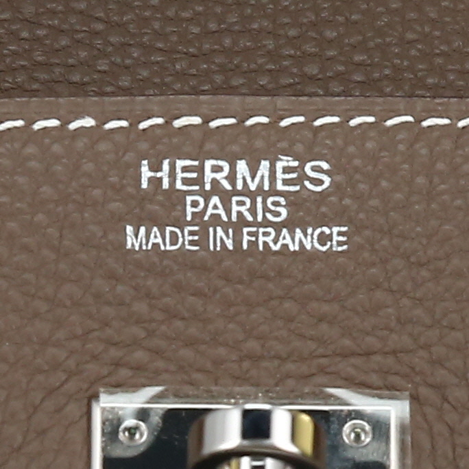Hermès  Birkin 35 cm handbag  in etoupe togo leather - Detail D2