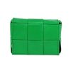 Bottega Veneta  Cassette shoulder bag  in green intrecciato leather - 360 thumbnail