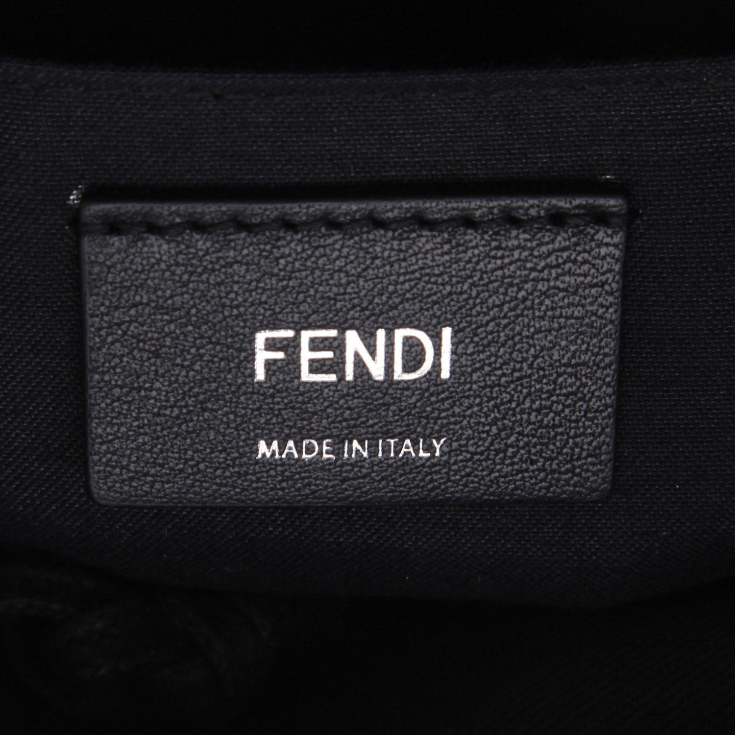 Sac à main Fendi  By the way mini  en cuir noir - Detail D2